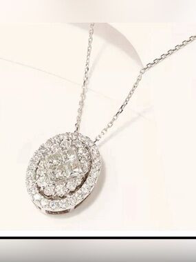 14k Princess and Round shaped Natural Diamonds Cluster Necklace